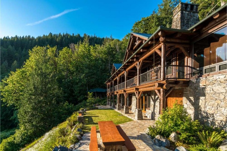 1 FAWN BLUFF COVE, No City Value, BC V0V 0V0, 11 Bedrooms Bedrooms, ,6 BathroomsBathrooms,Residential Detached,For Sale,FAWN BLUFF,R2210154